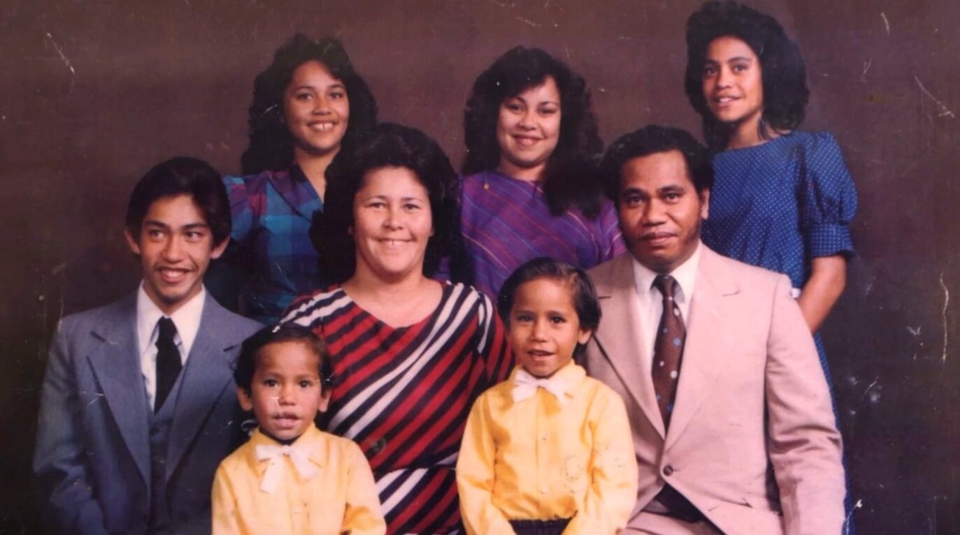 WIllie - Family - LR Paul and Family Photo